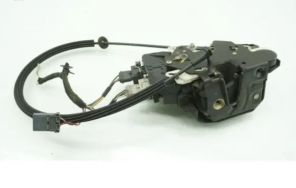 Volvo C70 Front door lock 