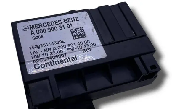 Mercedes-Benz A W176 Central body control module A3215 0009003101