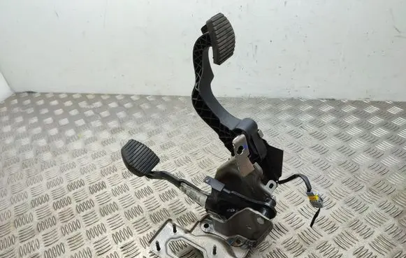 Peugeot 2008 I Pedal assembly 9682171580