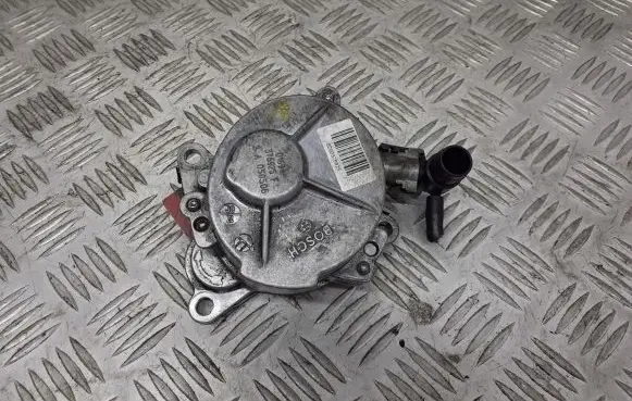 Renault Scenic II - Grand scenic II Vacuum pump