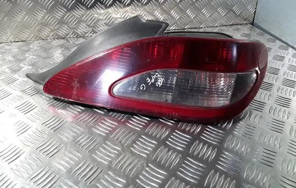 Peugeot 406 Rear/tail lights 2289D
