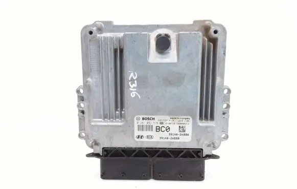 Hyundai i30 Engine control unit/module 391402ABB0 0281031578