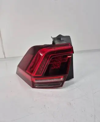 Volkswagen Tiguan Rear/tail lights 5NA945207C