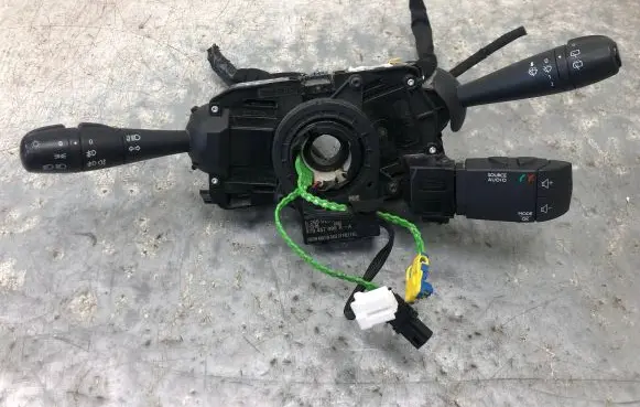 Dacia Dokker Wiper control stalk 255671453R