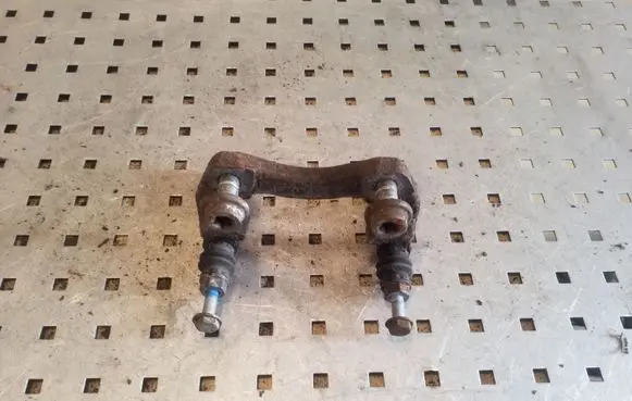 Peugeot 407 Brake caliper pad carrier rear 