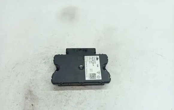 Volkswagen Touareg II Hand brake control module 7P0907801F