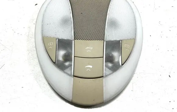 Mercedes-Benz CLS C219 Rear seat light A21182066018 A2118206601 2JM00825717