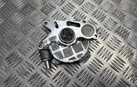 Audi A4 S4 B8 8K Vacuum pump 03L145100F
