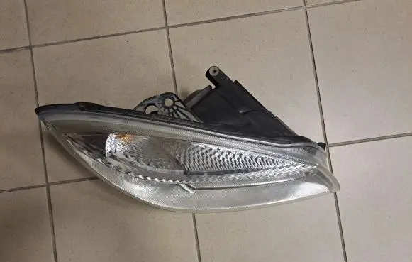 Skoda Fabia Mk2 (5J) Headlight/headlamp 24783200R
