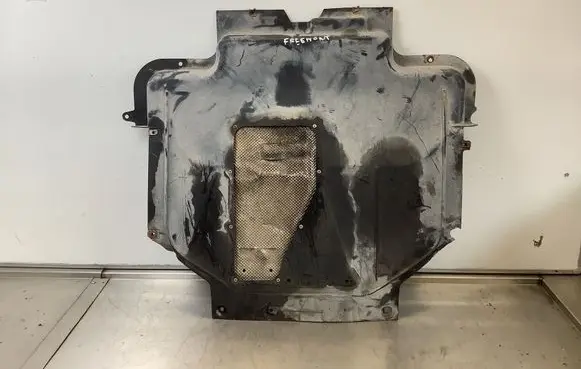 Fiat Freemont Engine splash shield/under tray
