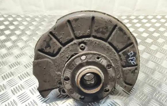Front wheel hub