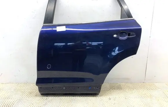 Mazda CX-9 Rear door