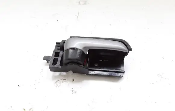 Suzuki SX4 Rear door interior handle NOCODE