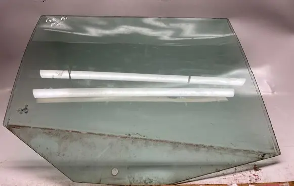 Volkswagen Golf V Rear door window glass 43R004584 E000296