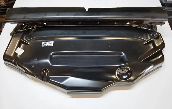 Jeep Grand Cherokee WL Other engine bay part 68411337AD 68462877AB
