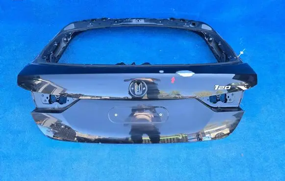 BMW 1 F40 Tailgate/trunk/boot lid 