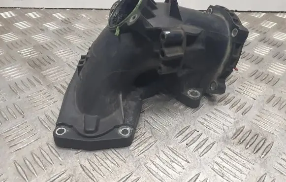 Infiniti Q70 Y51 Air intake hose/pipe A6510905237