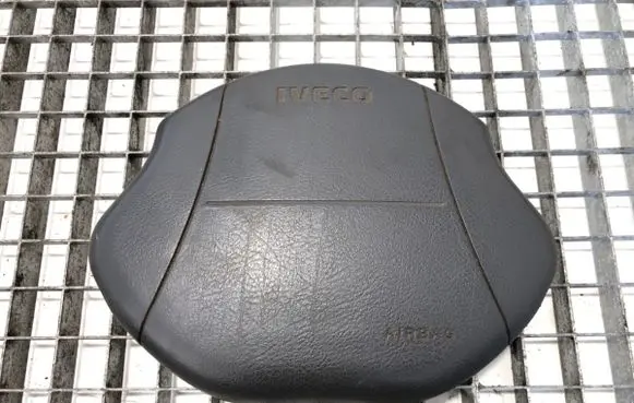 Steering wheel airbag