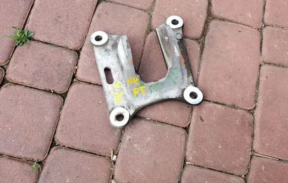 Opel Insignia B Stub axle 