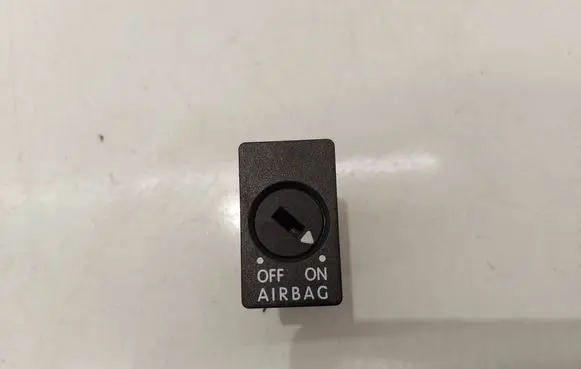 Volkswagen PASSAT B6 Passenger airbag on/off switch 3C0919237A