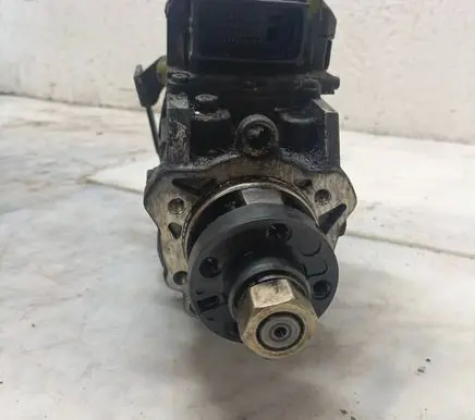 Opel Vectra C Fuel injection high pressure pump 1465575011 12394112