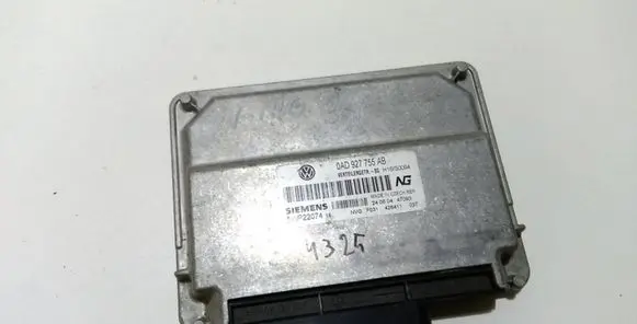 Volkswagen Touareg I Transfer box differential control unit 0AD927755AB 5WP22074