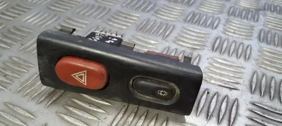 Hazard light switch