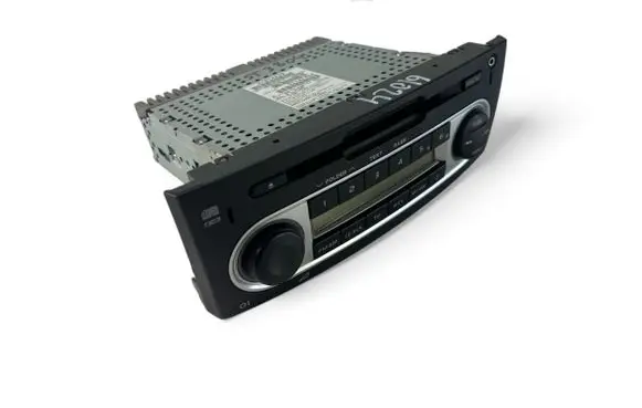 Mitsubishi Colt Radio/CD/DVD/GPS head unit 8701A239