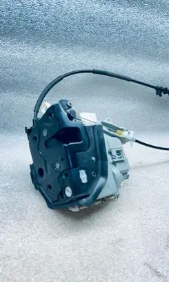 Audi A4 S4 B8 8K Front door lock 8J1837016C