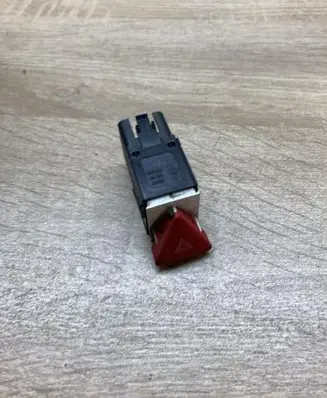 Volkswagen PASSAT B6 Hazard light switch 3C0953509