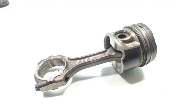 Lexus IS 220D-250-350 Piston with connecting rod 