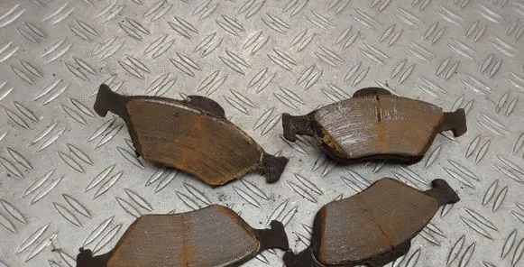Toyota Yaris Brake pads (front)