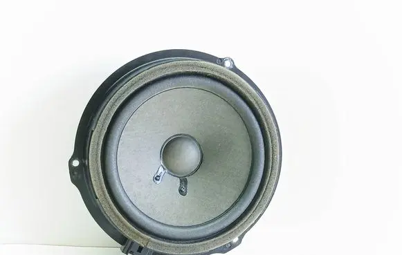 Ford Fiesta Front door speaker AA6T18808AA