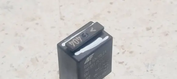 Audi A6 S6 C6 4F Other relay 7M0951253C 95VW10K705EA V23374A1001X007