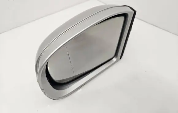 Mercedes-Benz C W203 Front door electric wing mirror 413133417