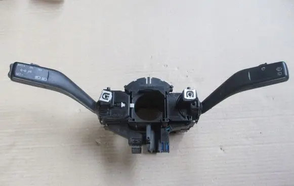 Seat Ibiza IV (6J,6P) Central console control unit 1K0953503DN