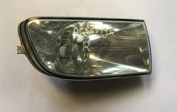 Skoda Octavia Mk2 (1Z) Front fog light 1Z0941700 1Z0941702