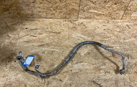 Ford Focus Air conditioning (A/C) pipe/hose 
