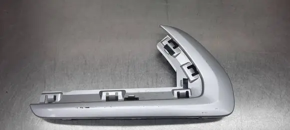 Volvo XC70 Front bumper splitter molding 31353576