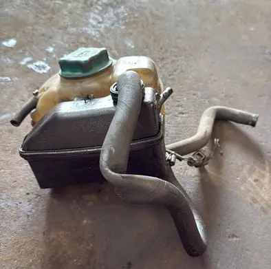 Volvo V70 Coolant expansion tank/reservoir 8634226