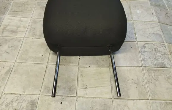 Toyota Corolla Verso AR10 Rear seat headrest 