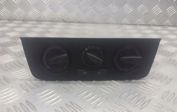 Seat Ibiza IV (6J,6P) Interior fan control switch 6J0820045
