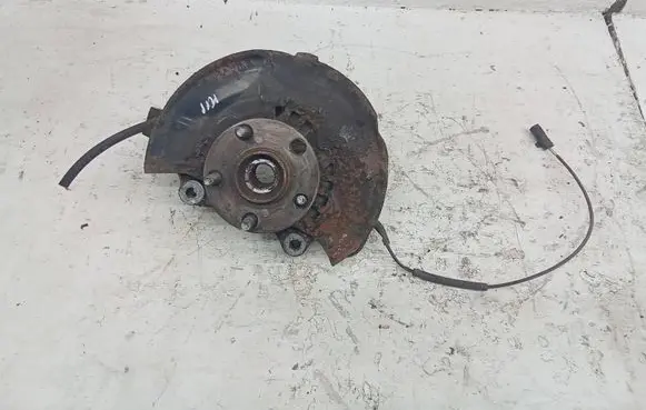 Toyota Prius (XW30) Front wheel hub spindle knuckle