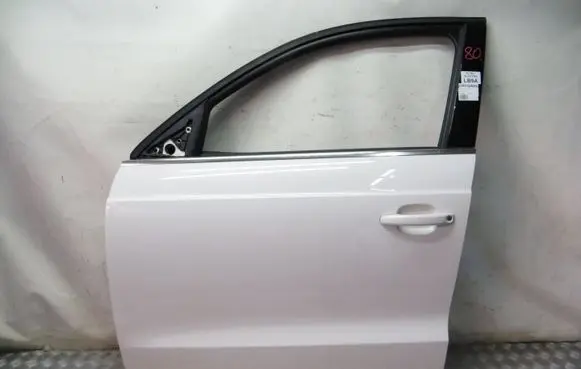 Audi Q3 8U Front door