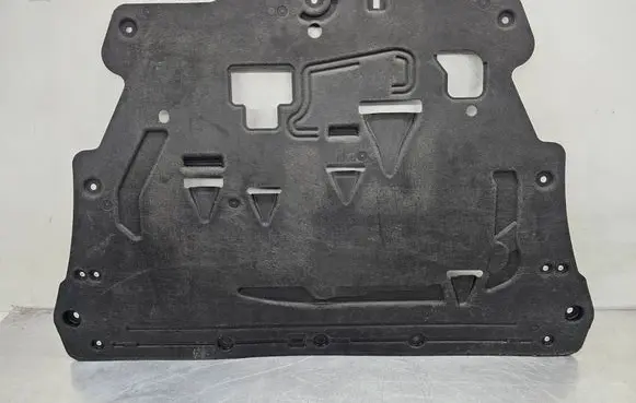 Volvo XC90 Engine splash shield/under tray 32226491