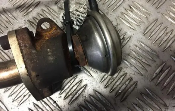 Volvo S80 EGR valve 074131503 7.21675.06