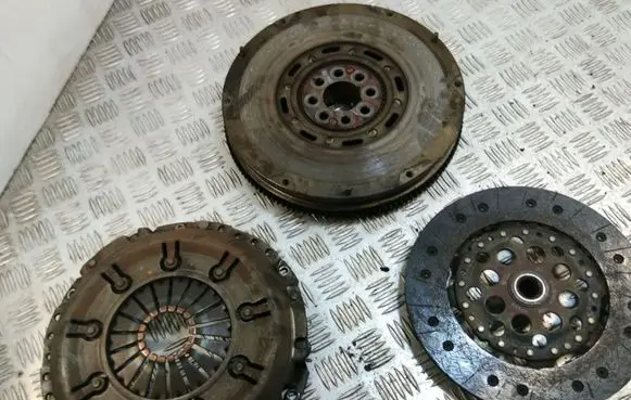 Volvo V70 Clutch set kit 074141031S 074141117A 074105266P