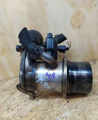 Audi Q3 8U EGR valve cooler 04L131512BH