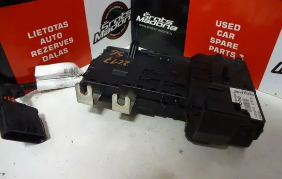 Volvo V70 Fuse module 31337183