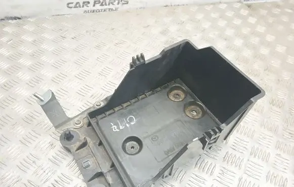 Mazda CX-3 Battery box tray DA6V56041
